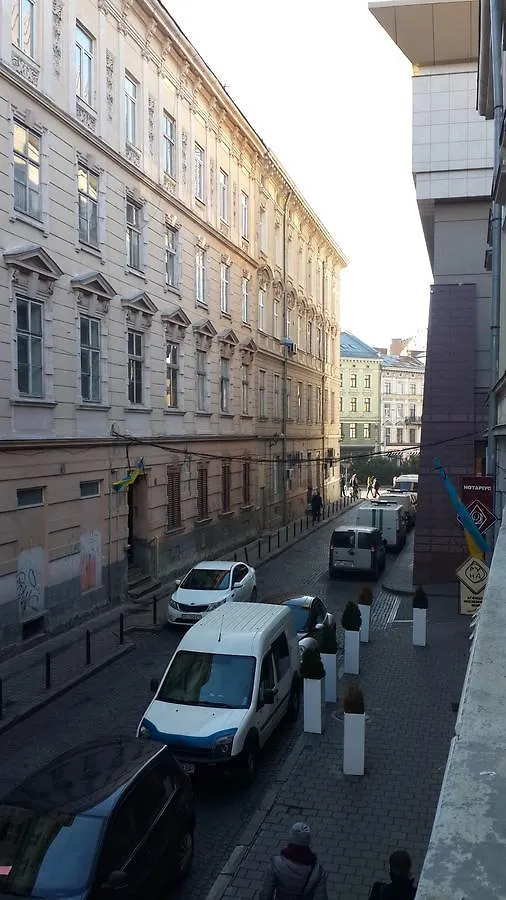 Apartment On Valova Street Λβιβ